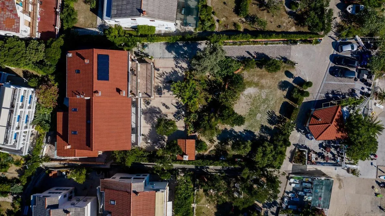 Apartments Vesela Banjol