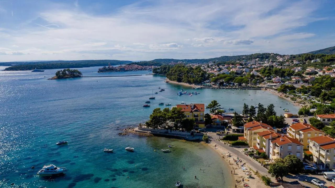 Apartments Vesela Banjol 0*,  Croatia