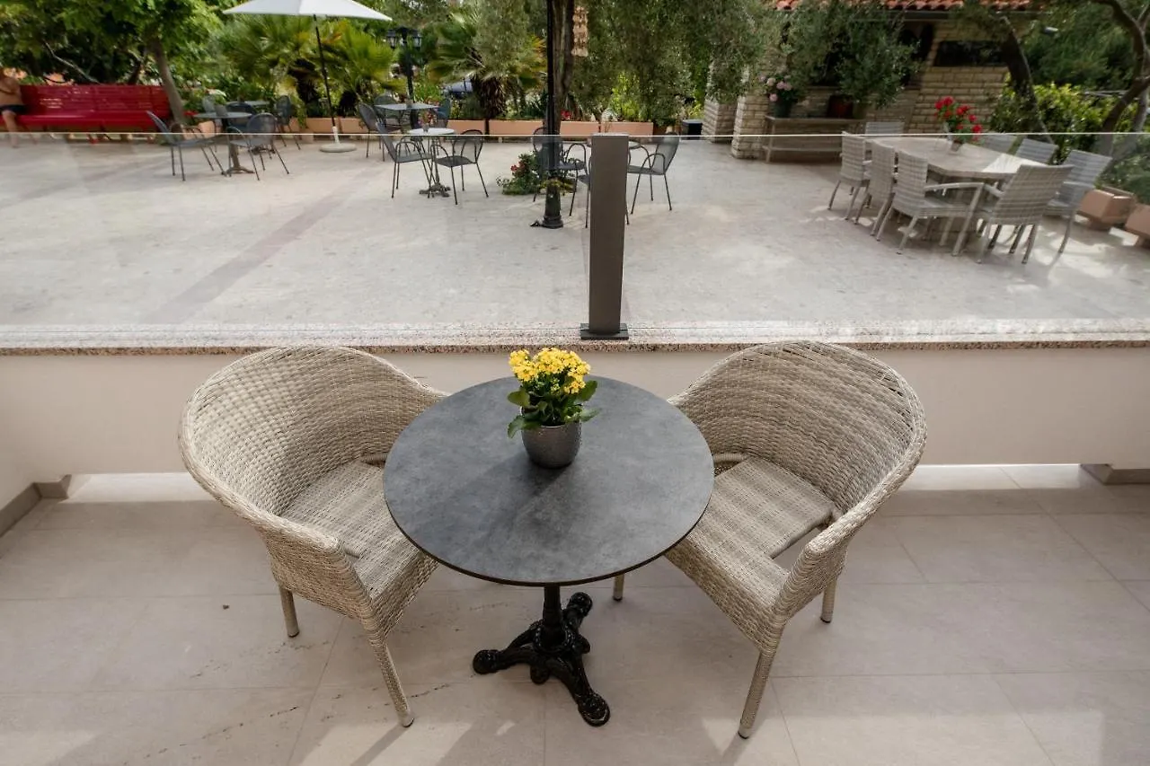 Apartments Vesela Banjol