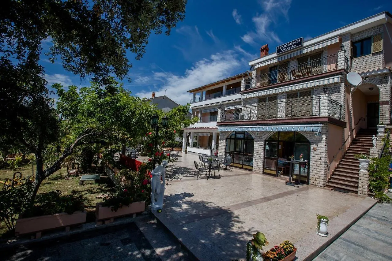 Apartments Vesela Banjol