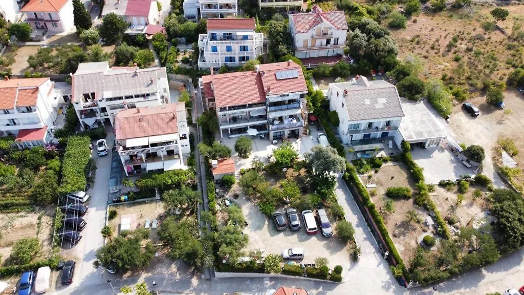 Apartments Vesela Banjol