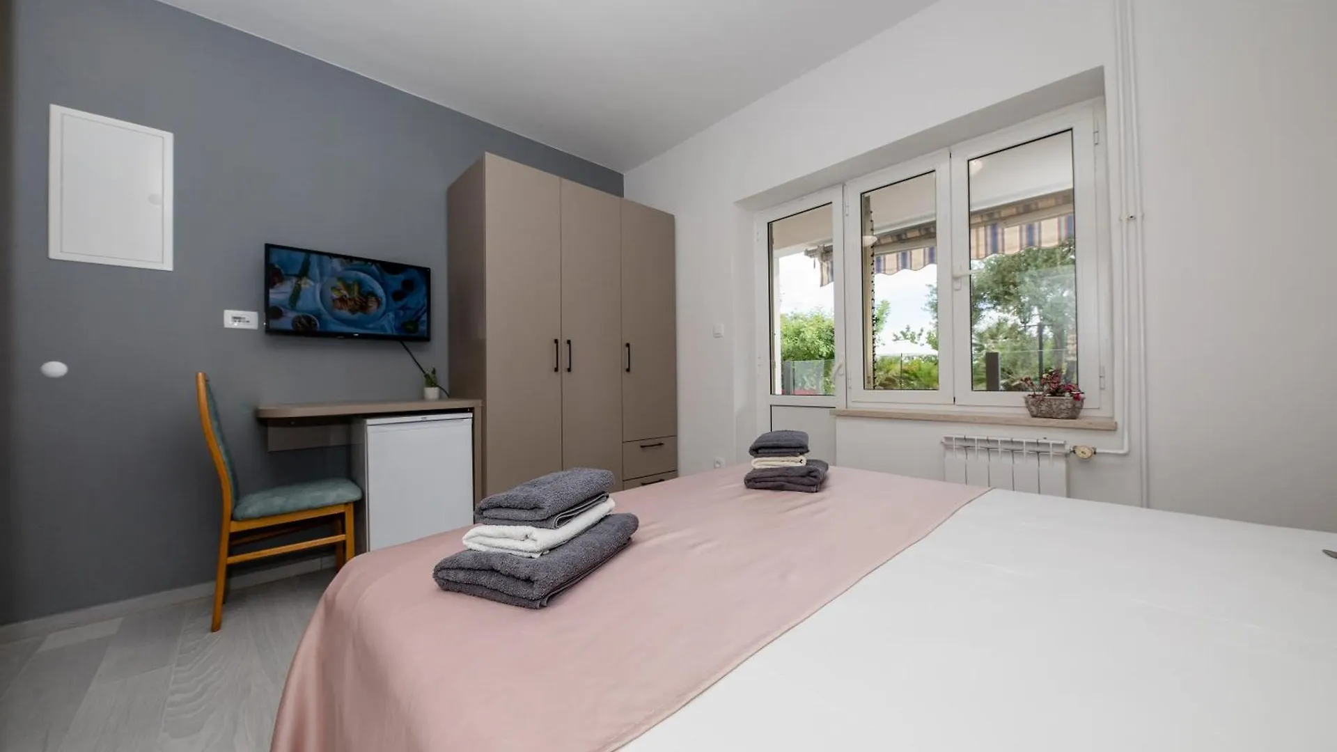 Apartments Vesela Banjol Croatia